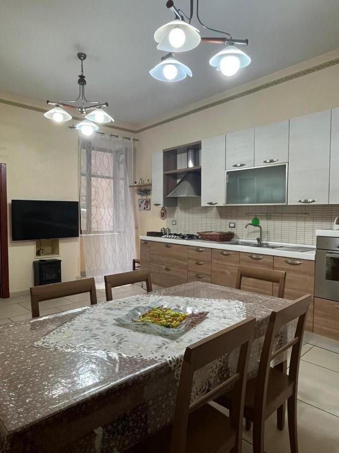 La Casa Di Nana Apartment เนเปิลส์ ภายนอก รูปภาพ