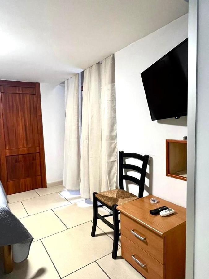 La Casa Di Nana Apartment เนเปิลส์ ภายนอก รูปภาพ
