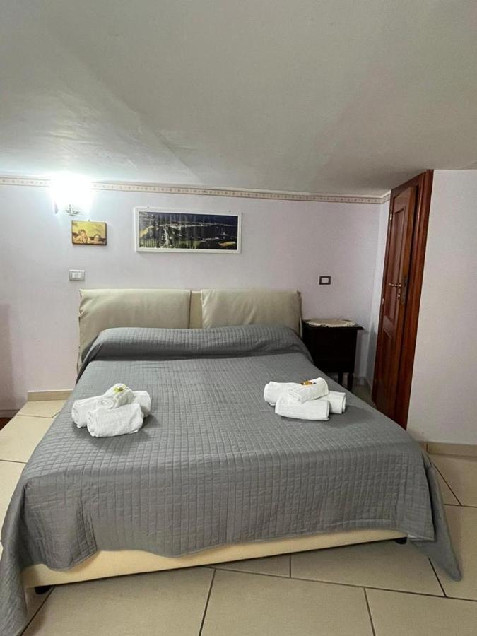 La Casa Di Nana Apartment เนเปิลส์ ภายนอก รูปภาพ